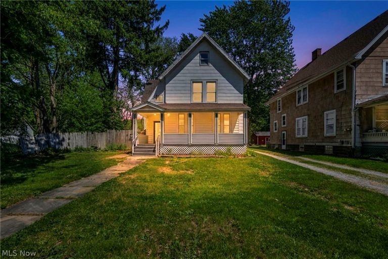 1004 East Avenue, Elyria, OH, 44035