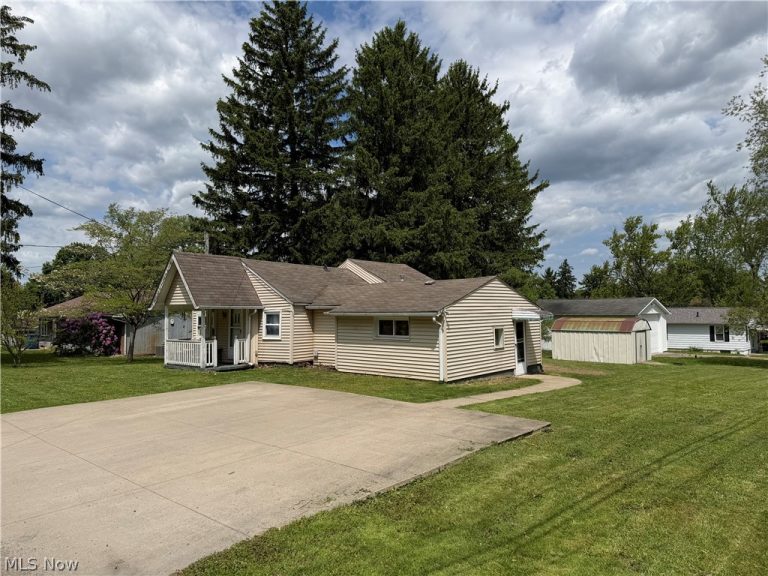 109 Orton Drive, Akron, OH - Photo 2