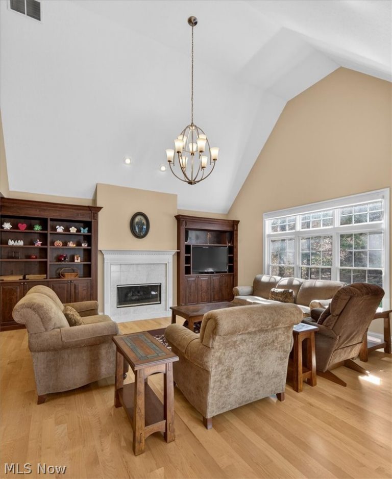 122 Haskell Drive, Bratenahl, OH - Photo 8