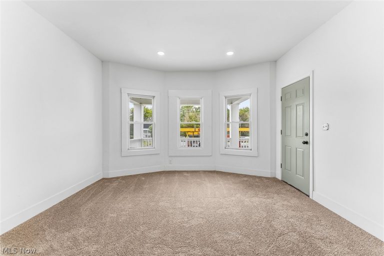 7609 Superior Avenue, Cleveland, OH - Photo 6