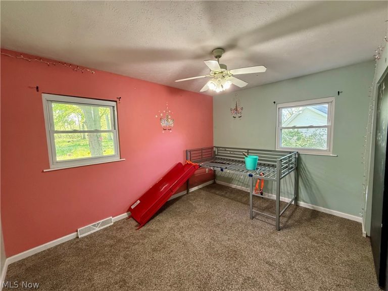 1128 Oakwood Drive, Vermilion, OH - Photo 8