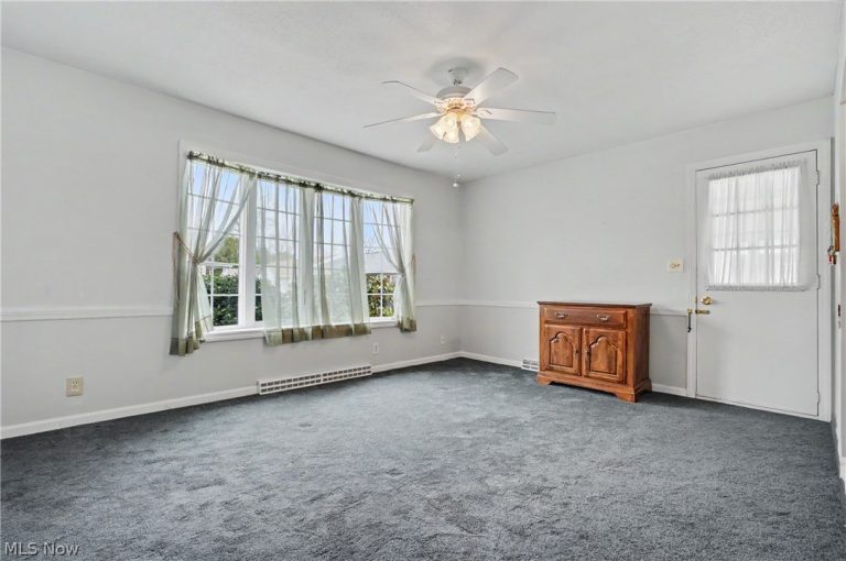 934 Canterbury Lane, Salem, OH - Photo 8