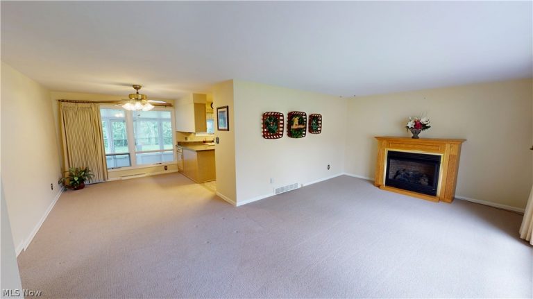 326 Bowman Drive, Kent, OH - Photo 8