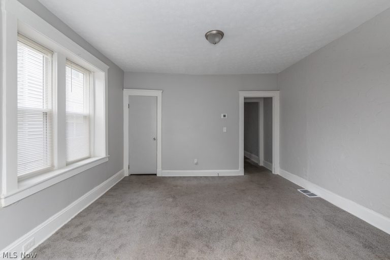 637-639 102nd Street, Cleveland, OH - Photo 6