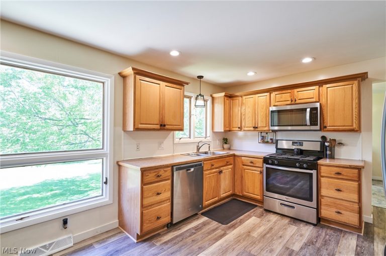1535 Belle Meade Drive, Copley, OH - Photo 6