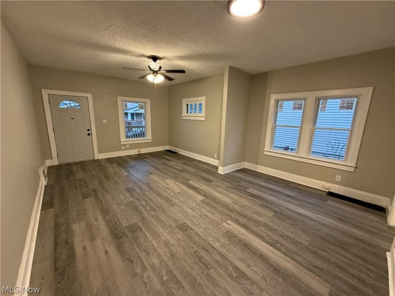 4123 Clybourne Avenue, Cleveland, OH - Photo 2