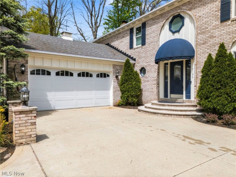 3190 Inwood Drive, Massillon, OH - Photo 3