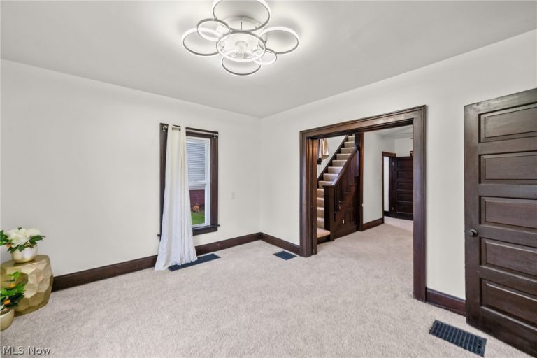 244 Park Avenue, Alliance, OH - Photo 3