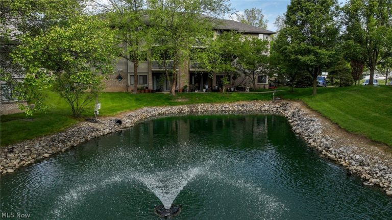3800 Rosemont Boulevard #107D, Fairlawn, OH - Photo 5