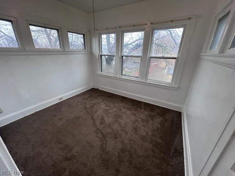 3407 Altamont Avenue #2nd Floor, Cleveland Heights, OH - Photo 8