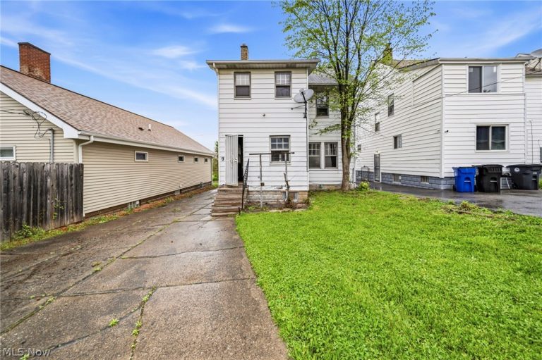 8506 Jeffries Avenue, Cleveland, OH - Photo 3
