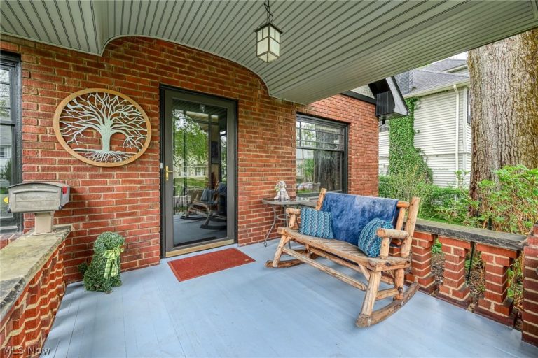 3346 Fairfax Rd, Cleveland Heights, OH - Photo 4