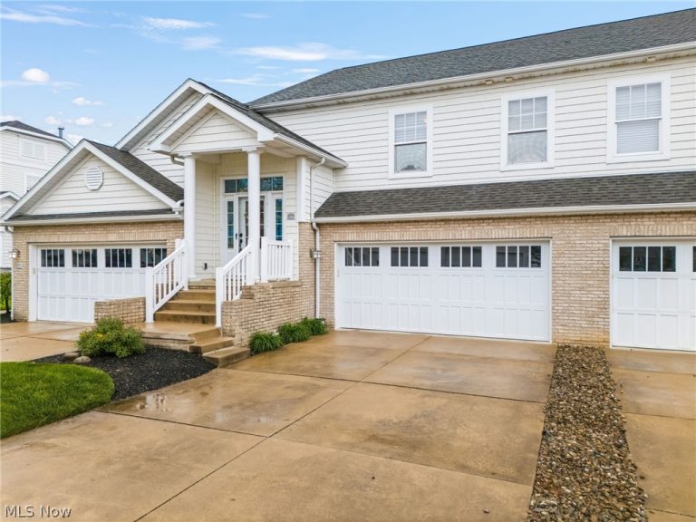 1340 Cascade Circle, Canton, OH - Photo 2