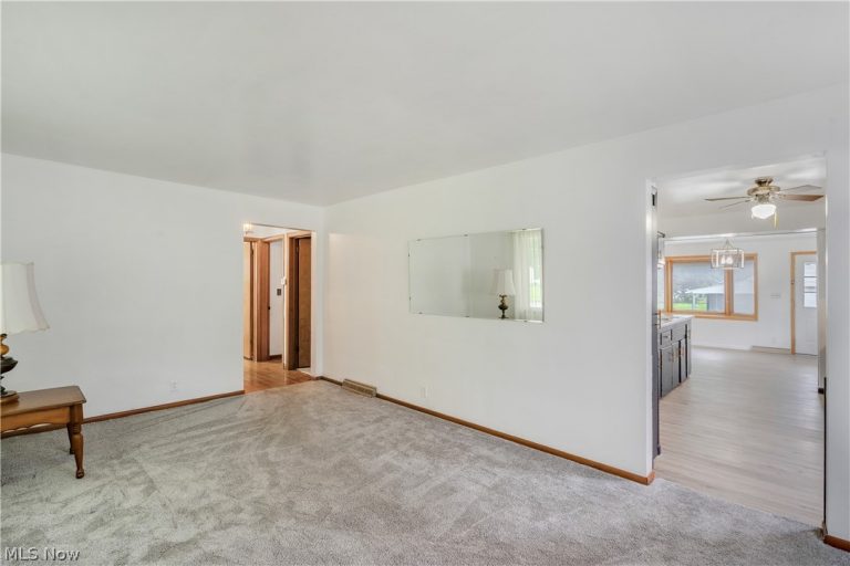 3854 Whippoorwill Lane, Youngstown, OH - Photo 6