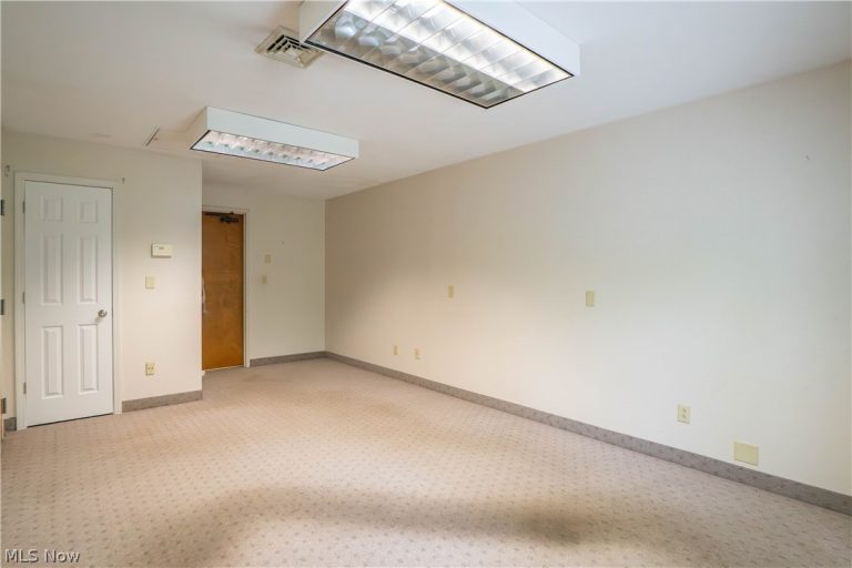 4960 Higbee Avenue #102, Canton, OH - Photo 3
