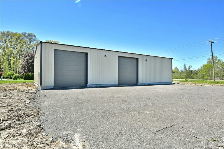 3218 State Route 5, Cortland, OH - Photo 2