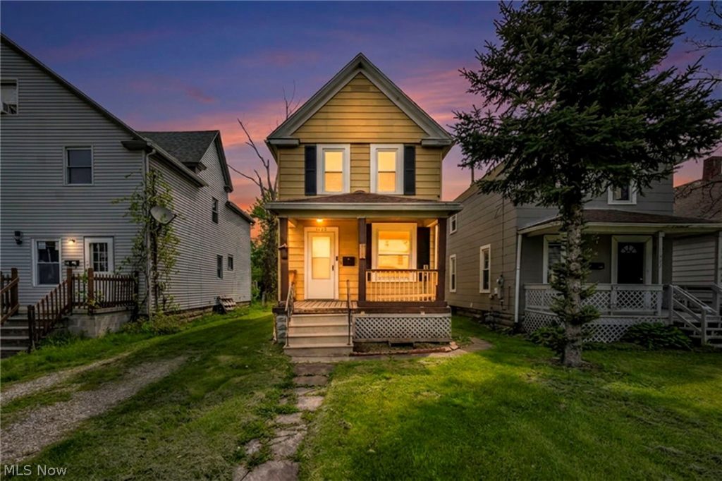 1023 Washington Avenue, Lorain, OH