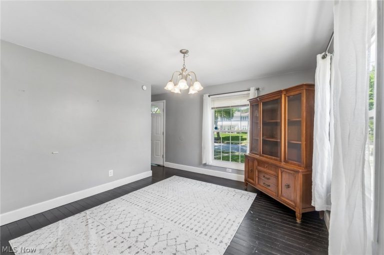 2369 Frederick Drive, Cuyahoga Falls, OH - Photo 6