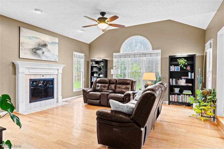 7375 Burntwood Way, Hudson, OH - Photo 6