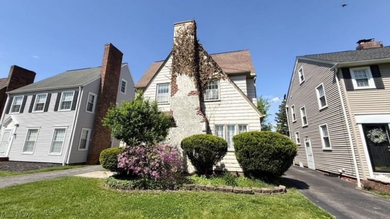 3574 Daleford Road, Shaker Heights, OH - Photo 2