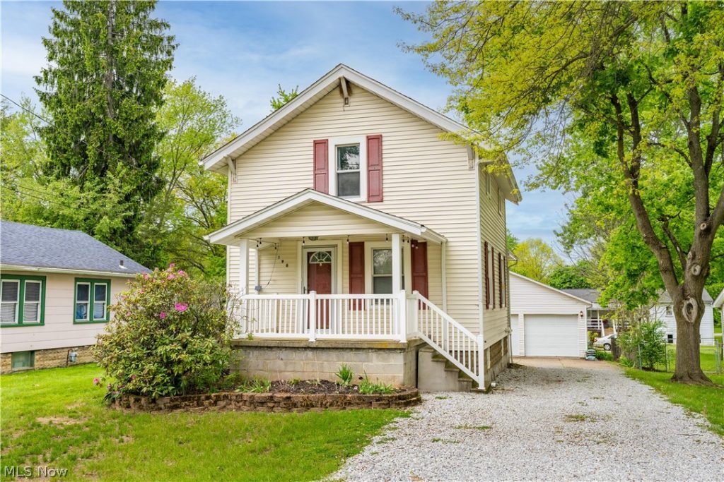 198 Stratford Avenue, Wadsworth, OH