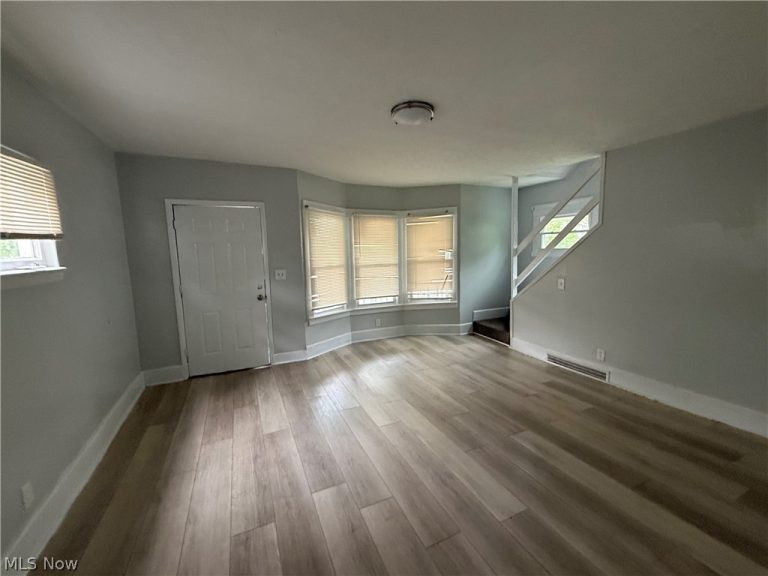 8205 Force Avenue, Cleveland, OH - Photo 2