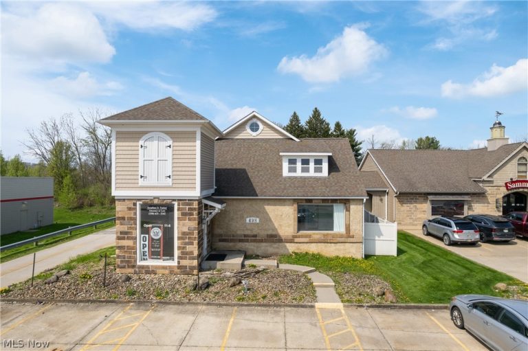 498 South Avenue #A, Tallmadge, OH - Photo 2