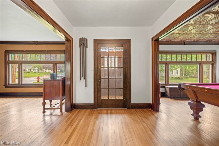 6950 Arlington Street, Brecksville, OH - Photo 3