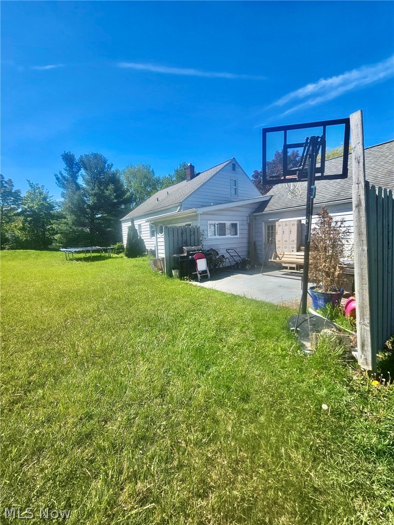 10481 Briar Hill Drive, Kirtland, OH - Photo 4