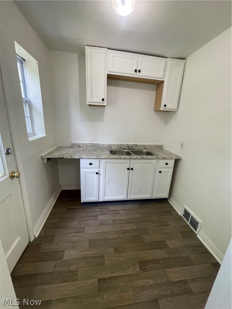 22651 Fox #I, Euclid, OH - Photo 8