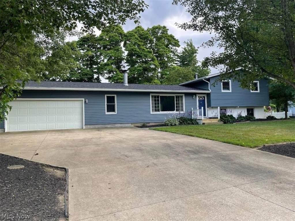 8242 Orchardway Street, North Canton, OH