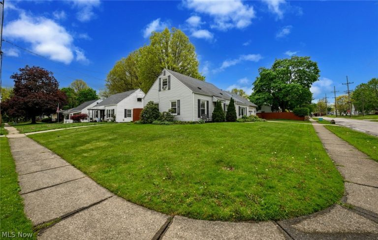 2839 Elmwood Street, Cuyahoga Falls, OH - Photo 6
