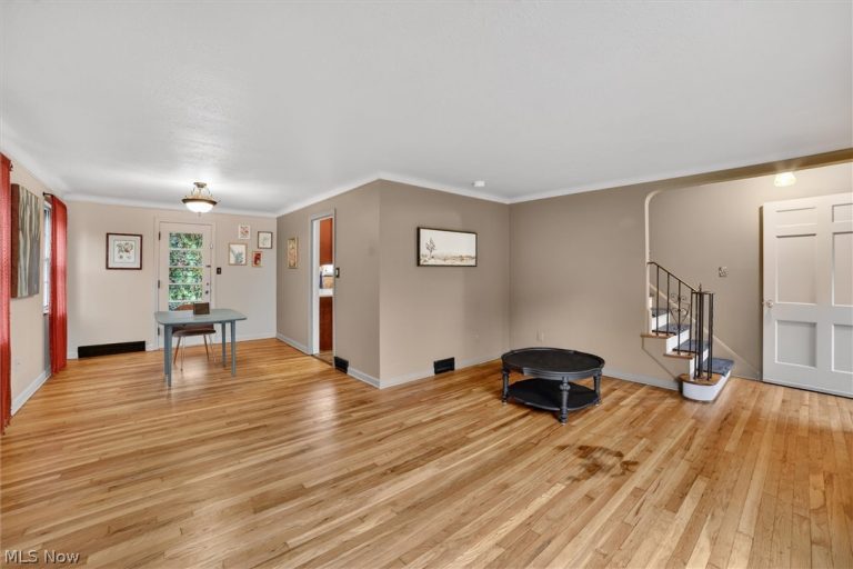 1139 Castleton Road, Cleveland Heights, OH - Photo 4