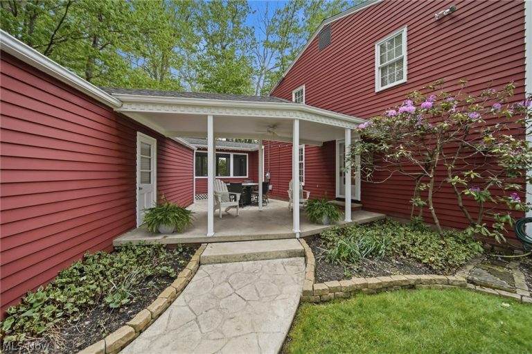 1776 Amarillo Street, North Canton, OH - Photo 4