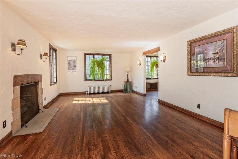 3306 Grenway Road, Shaker Heights, OH - Photo 6