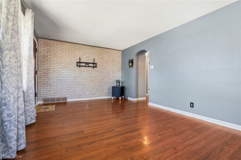 1437 Deville Avenue, Canton, OH - Photo 4