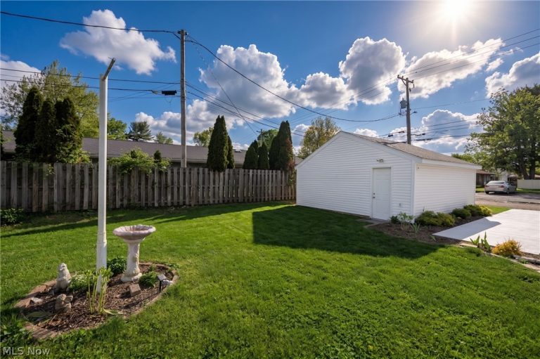 368 4th Drive, New Philadelphia, OH - Photo 3