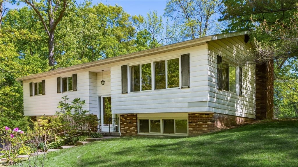 2849 Olde Falls Road, Zanesville, OH