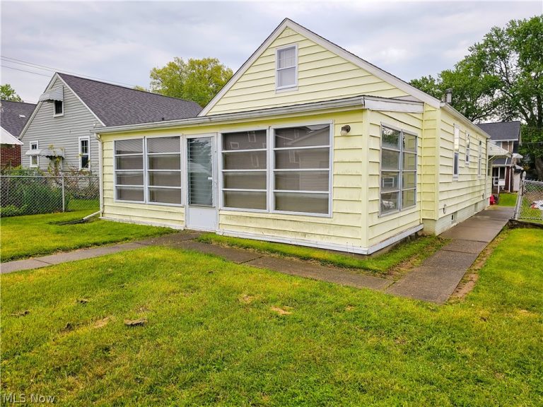 1423 26th Street, Canton, OH - Photo 2
