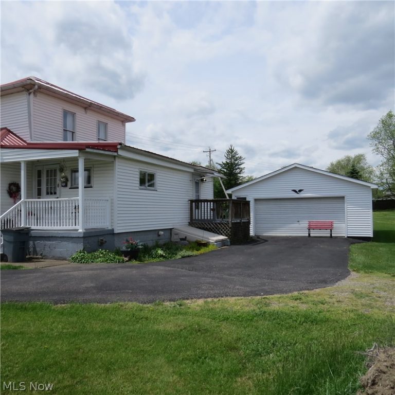 22 Maple Hill Road, Salineville, OH - Photo 5