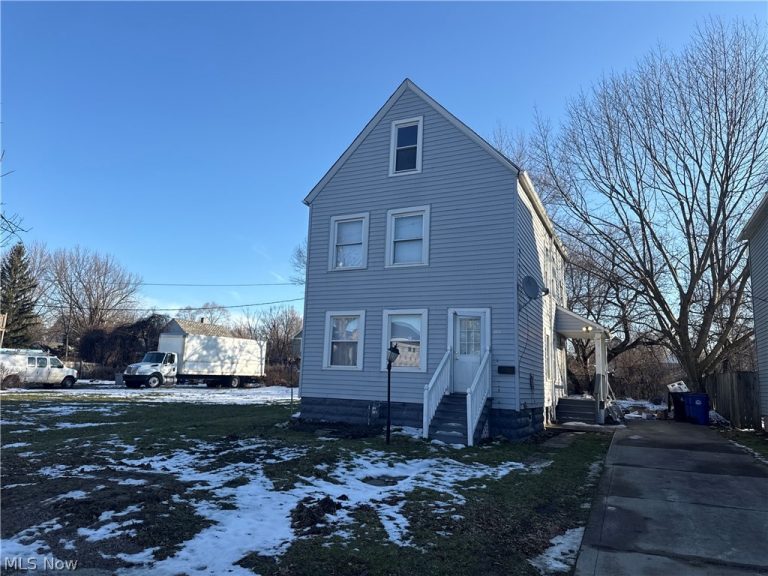 3579 72nd Street, Cleveland, OH, 44105
