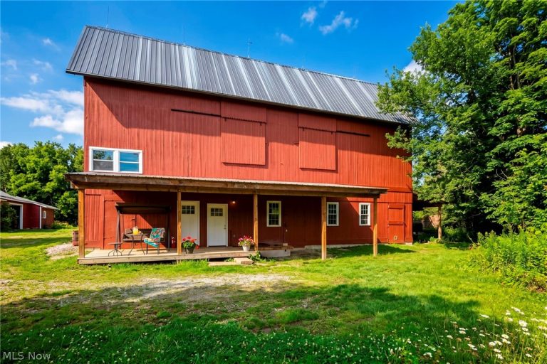 2160 Boston Road, Hinckley, OH - Photo 3