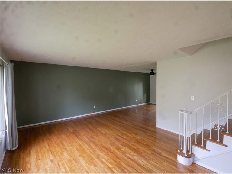 4633 Whitehall Drive, South Euclid, OH - Photo 5