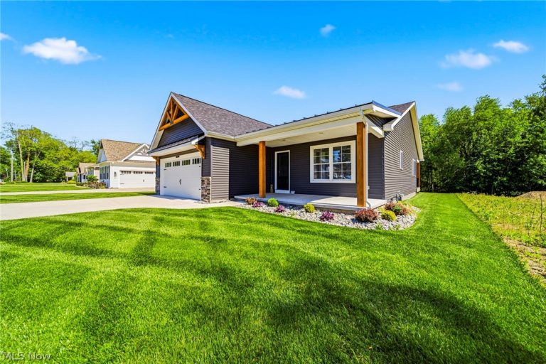 975 Lake Road, Conneaut, OH - Photo 3