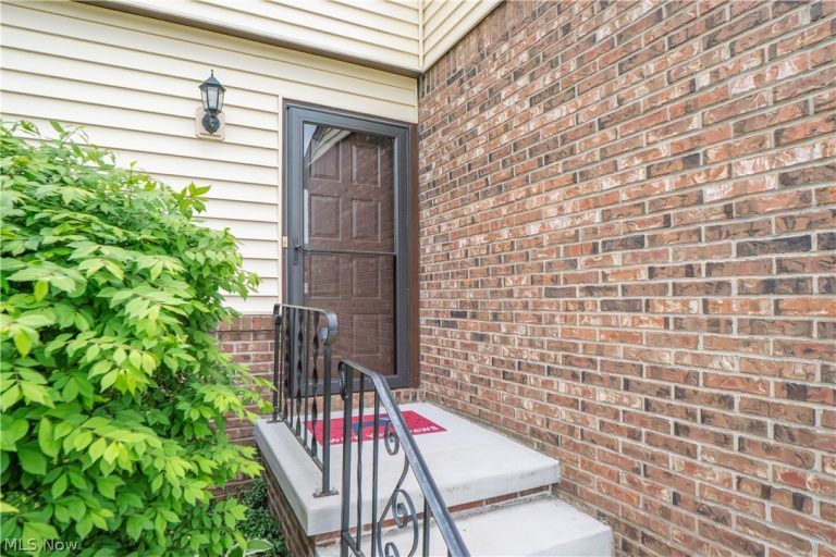 60 Picadilly Court #7A, Kent, OH - Photo 4