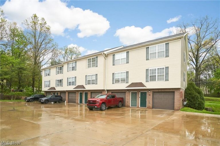 2067 Newberry Street, Cuyahoga Falls, OH - Photo 4