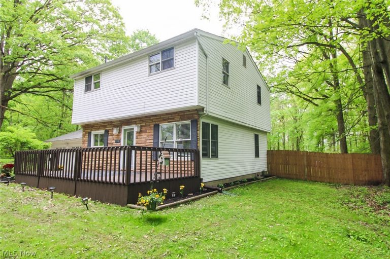 8248 Dawson Drive, Warren, OH - Photo 2