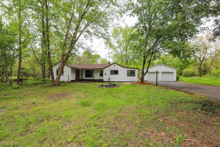 701 Portage Lakes Drive, Coventry, OH - Photo 2