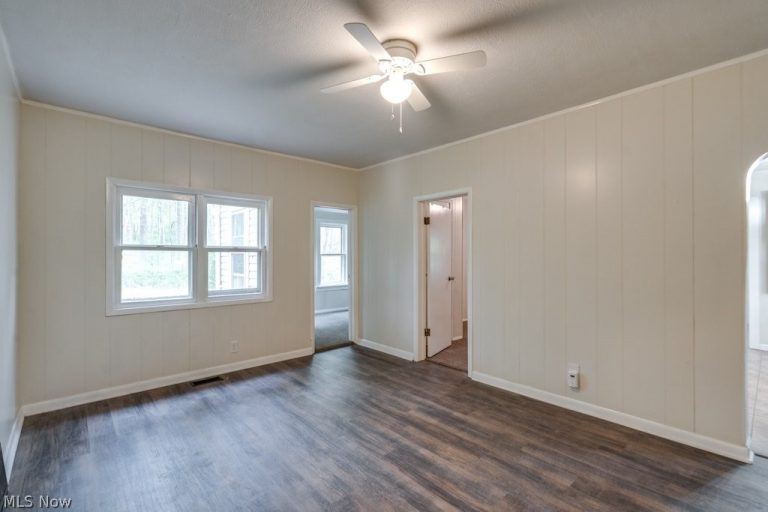3480 Jones Street, Ravenna, OH - Photo 2