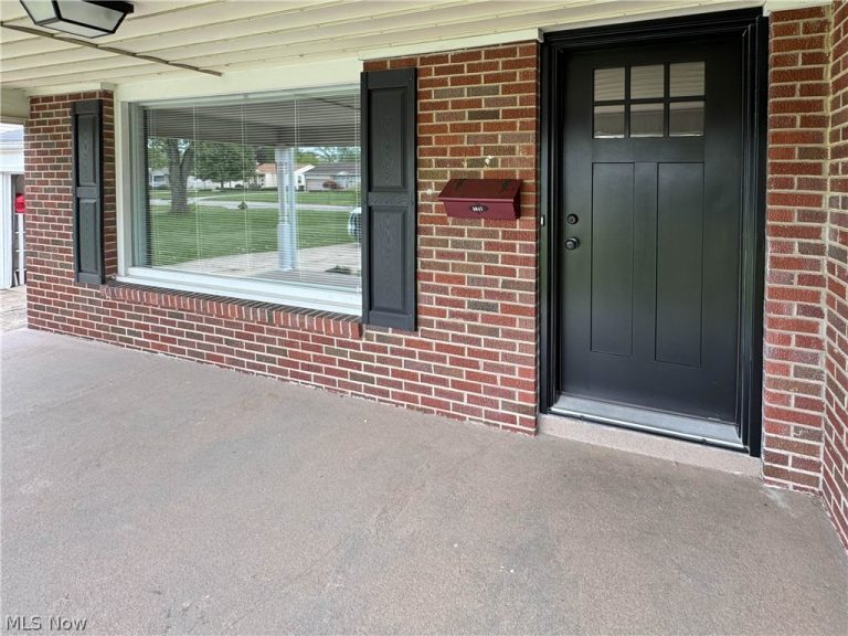 4047 Cascade Drive, Youngstown, OH - Photo 6